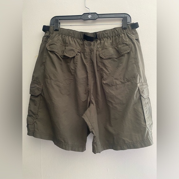 REI… Men's shorts… green tone 100% Nylon Size L - Picture 7 of 8